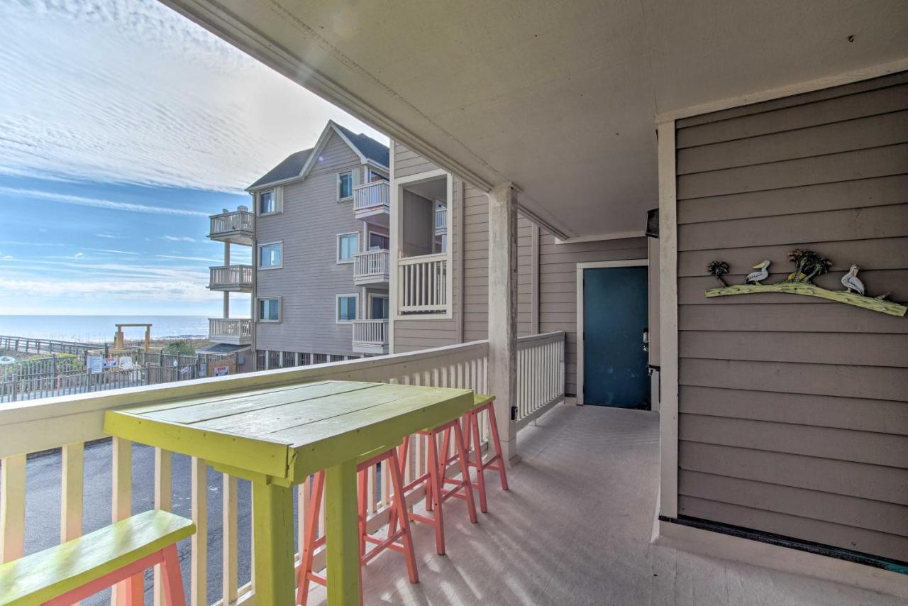 Ocean-View Condo With Deck, Steps To Carolina Beach! Exterior photo