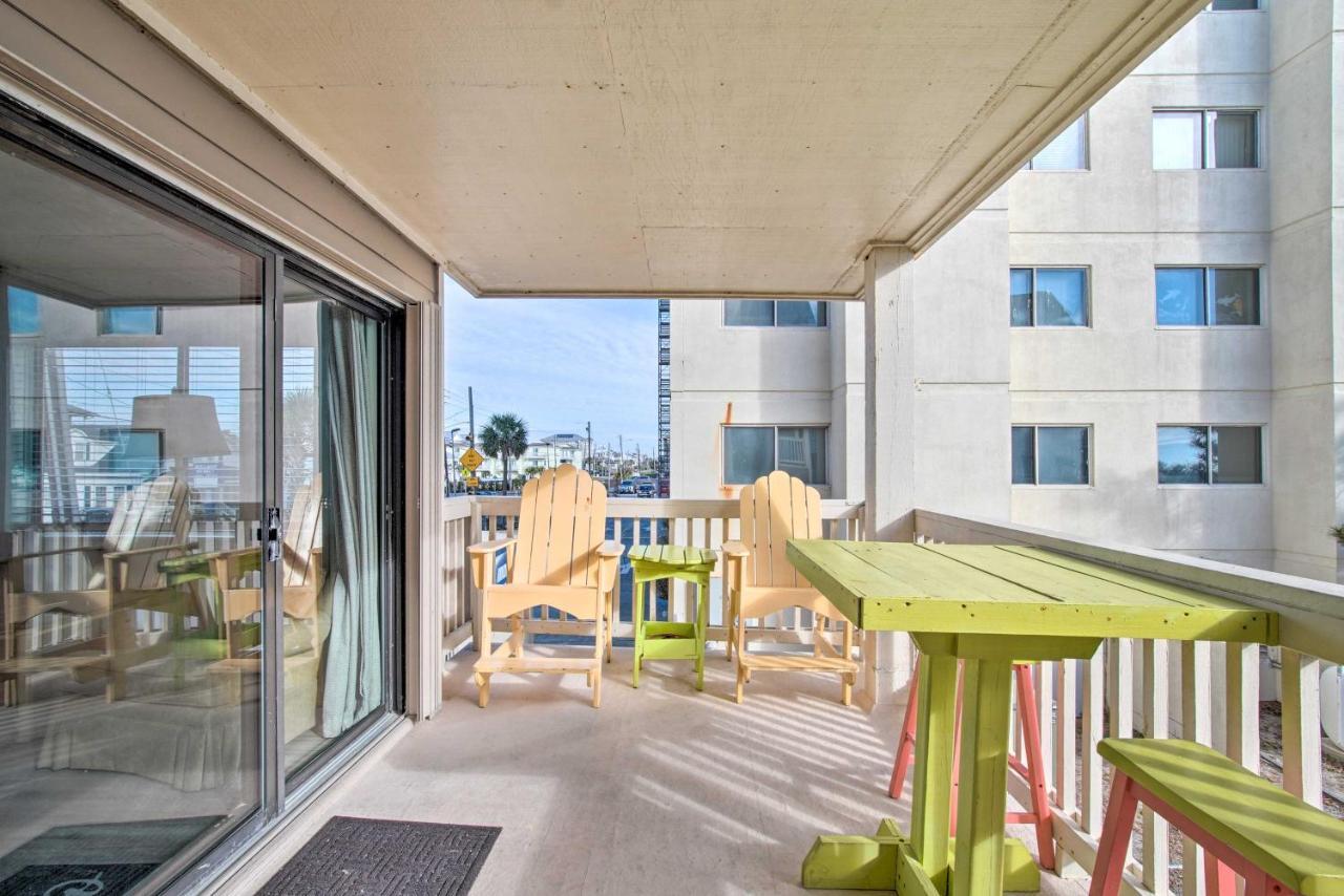 Ocean-View Condo With Deck, Steps To Carolina Beach! Exterior photo